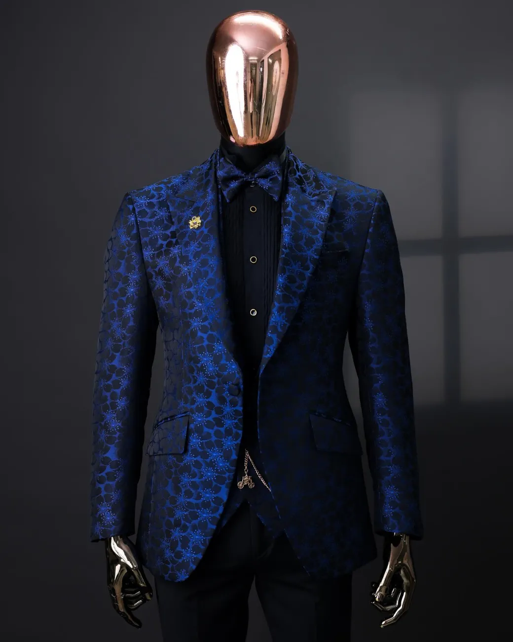 The “Pebble” Suit