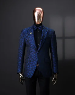 The “Pebble” Suit