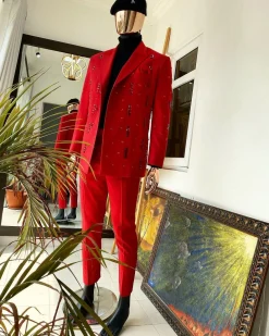 The Reloaded “Sinclair” red monochrome double-breasted suit